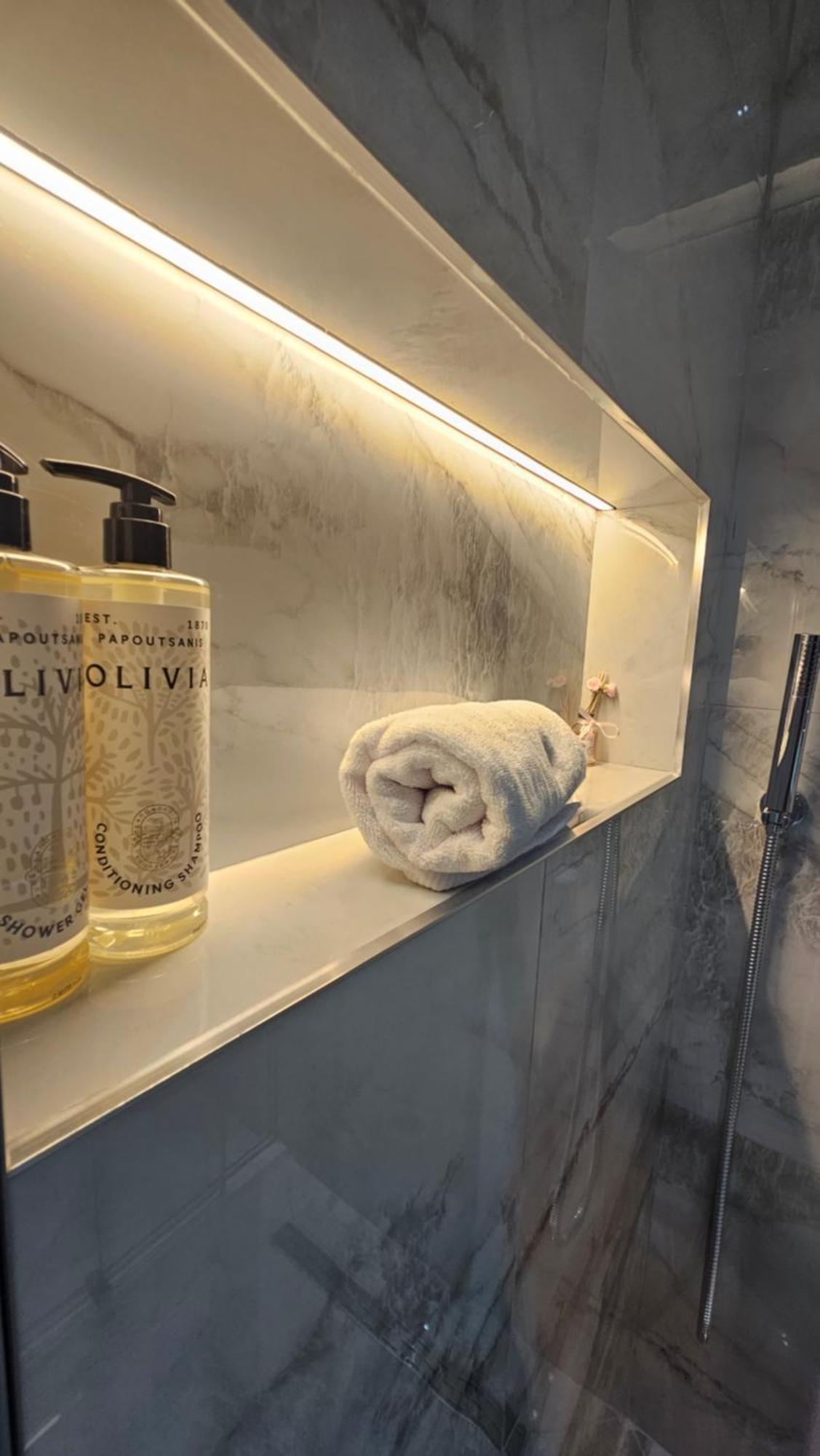 The Roots Boutique Hotel Шкодер Экстерьер фото